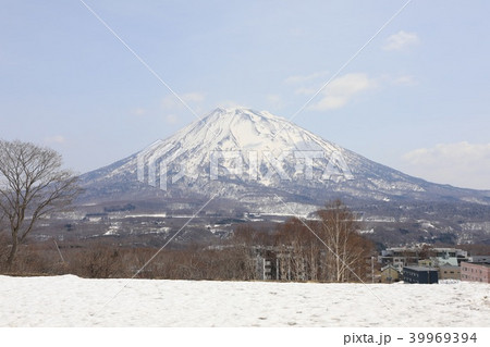 倶知安町、ひらふ第1駐車場から見る羊蹄山。 39969394