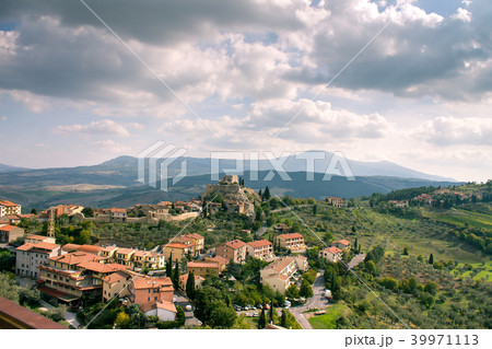 Countryside Rocca d'Orcia and Fortress Countryside Rocca d'Orcia and Fortress 39971113