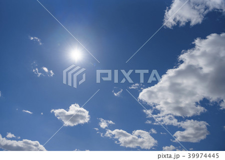 太陽と雲のバックグラウンド 太陽と雲のバックグラウンド 39974445