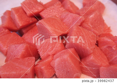 まぐろ まぐろ 39982437