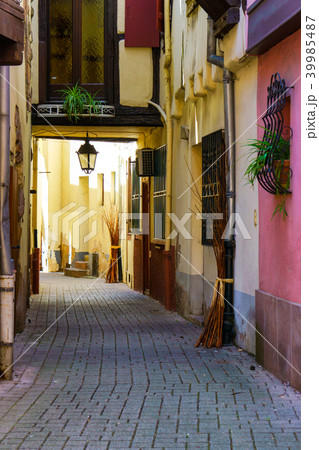 Alley in Petite-France in Strasbourg 39985487