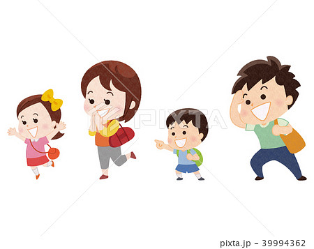 お出かけする4人家族 お出かけする4人家族 39994362