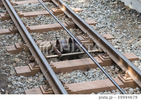箱根登山ケーブルカーのレール（神奈川県箱根町） 39994679