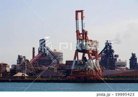 名古屋港の製鉄所の景色 名古屋港の製鉄所の景色 39995423