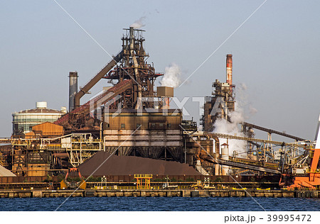 名古屋港の製鉄所の景色 名古屋港の製鉄所の景色 39995472