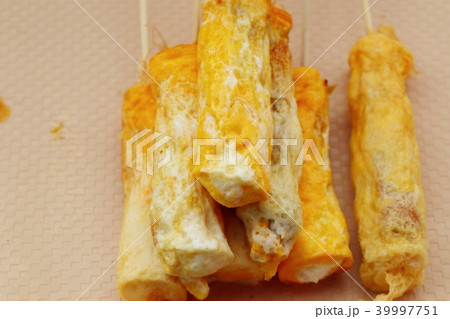 Thai roll omelet street food Thai roll omelet street food 39997751