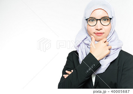 イスラム女性 40005687