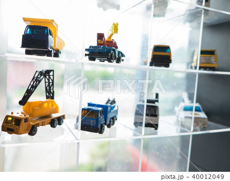 Many small toy cars colorful Many small toy cars colorful 40012049