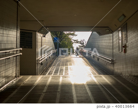 隧道 洞門 トンネル 40013664