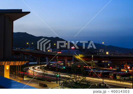 長崎県庁前広場から夜景 【長崎県長崎市】 長崎県庁前広場から夜景 【長崎県長崎市】 40014303