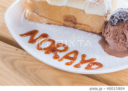 bread and toast bread and toast 40015804