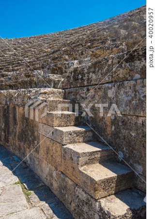 Roman amphitheatre in the ruins of Hierapolis 40020957