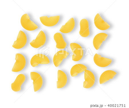 macaroni pasta isolated on white background 40021751