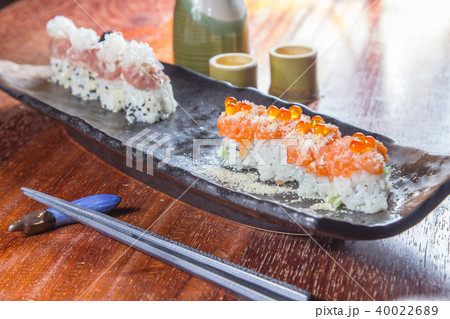 sushi roll sushi roll 40022689