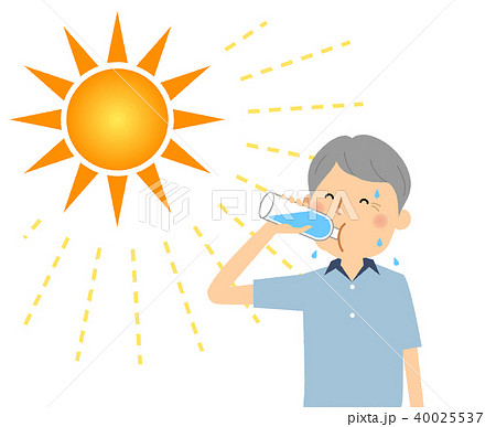 高齢者男性 水分補給のイラスト素材
