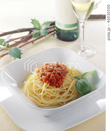ミートソーススパゲティー (Spaghetti with meat sauce) 40030500