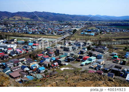 瞰望岩展望台から遠軽の街並み　16：9 40034923