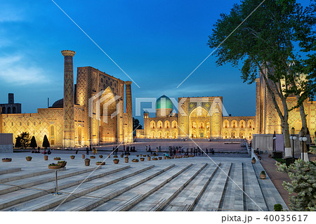 Registan square at dusk in Samarkand, Uzbekistan Registan square at dusk in Samarkand, Uzbekistan 40035617