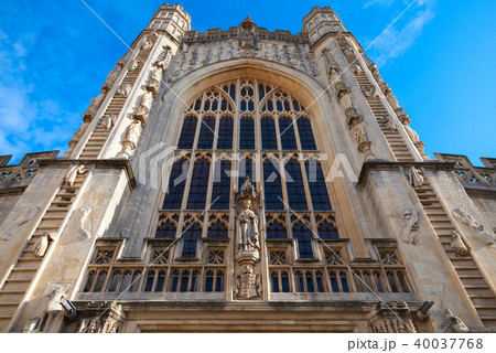 Main facade of Abbey Church, Bath, UK 40037768