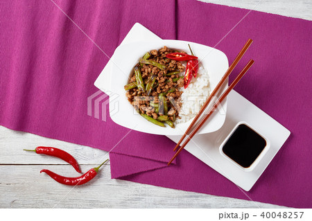 Pork Stir Fry with green bean and rice 40048257