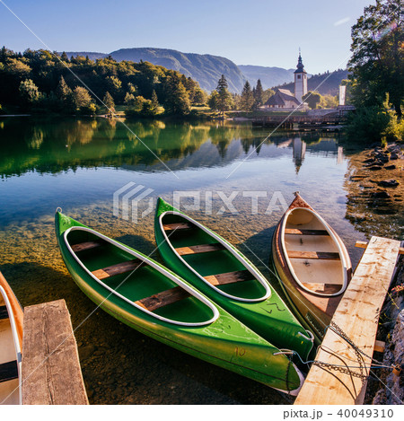 pleasure boats at lake pleasure boats at lake 40049310