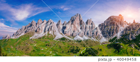 Rocky Mountains at sunset.Dolomite Alps, Italy Rocky Mountains at sunset.Dolomite Alps, Italy 40049458