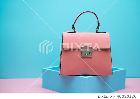 Female leather bag 40050326