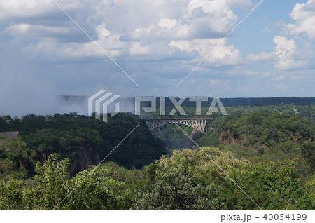 ジンバブエ ビクトリアフォールズ大橋の風景 ジンバブエ ビクトリアフォールズ大橋の風景 40054199