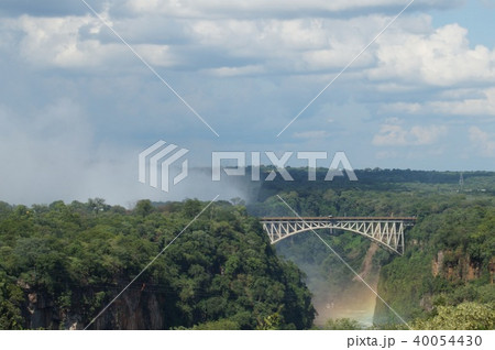 ジンバブエのビクトリアフォールズ大橋 ジンバブエのビクトリアフォールズ大橋 40054430