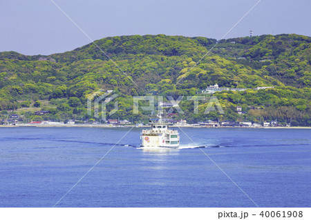 能古島と福岡市営渡船（フラワーのこ） 40061908