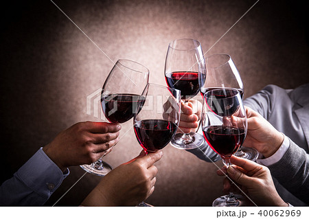 ワインで乾杯 40062969