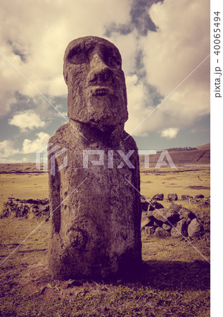 Moai statue, ahu Tongariki, easter island Moai statue, ahu Tongariki, easter island 40065494