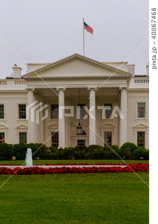 White House in Washington DC, southern facade White House in Washington DC, southern facade 40067468