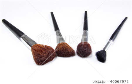 Professional make up and powder brushes 40067972