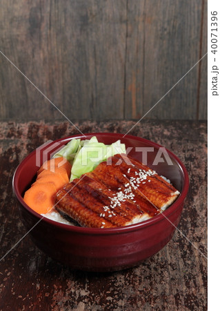 eel cuisine 40071396