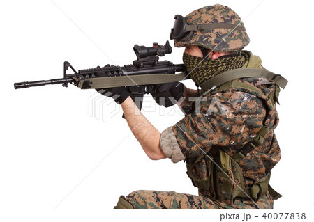 US MARINES with rifle US MARINES with rifle 40077838