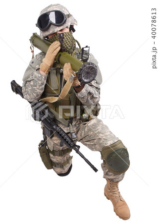 US soldier with anti-tank rocket launcher RPG on white background 40078613
