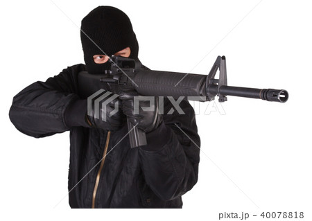Robber with M16 rifle 40078818
