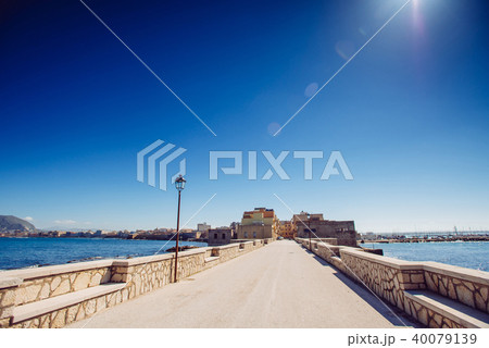 road along the sea. 40079139