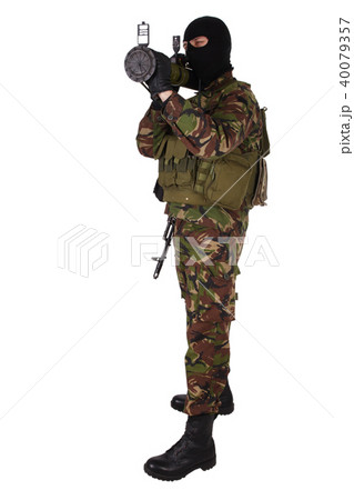 Ukrainian volunteer with RPG grenade launcher Ukrainian volunteer with RPG grenade launcher 40079357