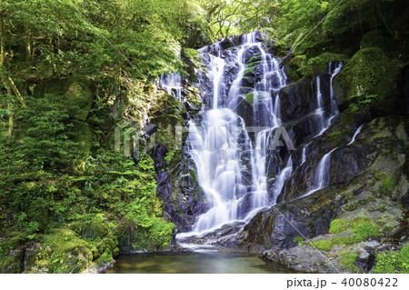 美しい白糸の滝 福岡県糸島市 の写真素材