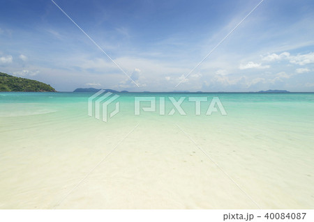 Sea view beautiful tropical beach background. 40084087