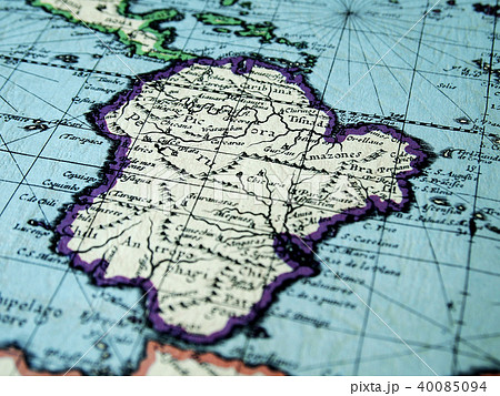 世界地図 古地図 地図 マップ 南米 Map 15年 製図 エンボスペーパー印刷の写真素材