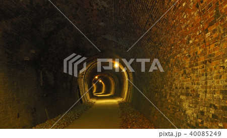 アプトの道のトンネル 40085249