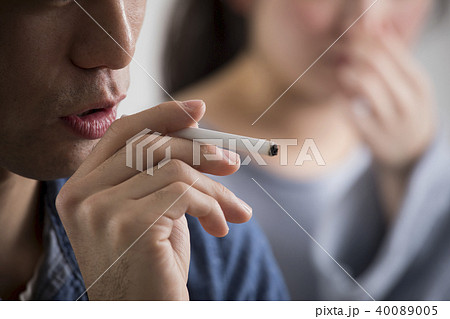 喫煙 喫煙 40089005