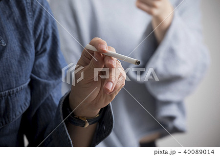 喫煙 40089014
