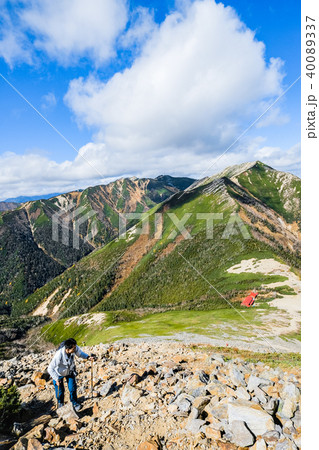 秋の常念岳登山(常念乗越と横通岳) 秋の常念岳登山(常念乗越と横通岳) 40089337