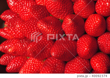 lot strawberry closeup 40092374