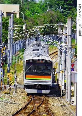東福生駅を出発する八高線 東福生駅を出発する八高線 40092584