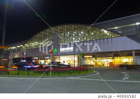 夜の武蔵小金井駅ロータリー 夜の武蔵小金井駅ロータリー 40093582